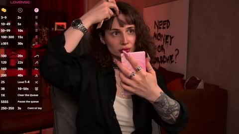 Liv online show from April 2026 07:05:02 PM