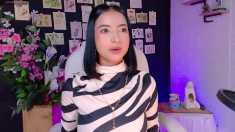 Snapshot of oliviamcneill chatting on January 2025 12:28:02 PM Olivia Mcneill  online show from January 2025 12:28:02 PM