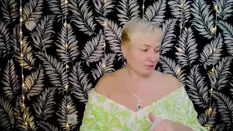 Kelly online show from December 2024 12:09:02 PM