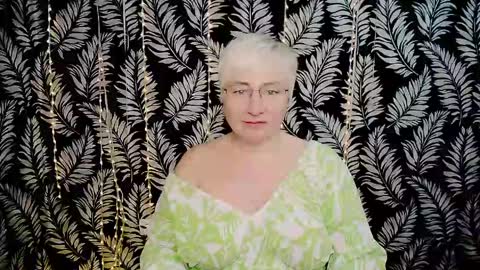 Snapshot of oliviaoskar_ chatting on April 2026 09:59:01 AM Kelly online show from April 2026 09:59:01 AM