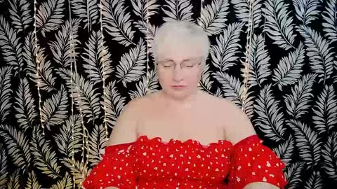 Snapshot of oliviaoskar_ chatting on April 2026 10:30:02 AM Kelly online show from April 2026 10:30:02 AM