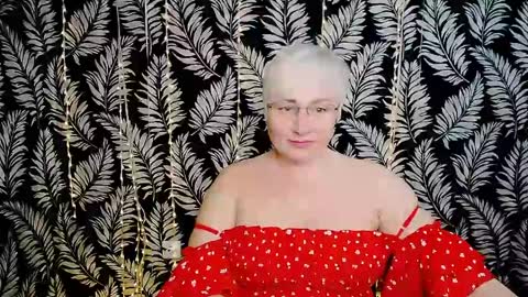 Snapshot of oliviaoskar_ chatting on April 2026 10:18:01 AM Kelly online show from April 2026 10:18:01 AM