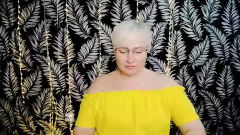 Snapshot of oliviaoskar_ chatting on May 2026 10:31:02 AM Kelly online show from May 2026 10:31:02 AM