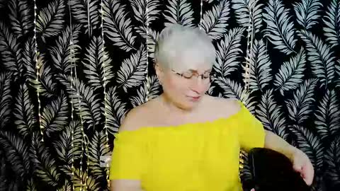 Snapshot of oliviaoskar_ chatting on June 2026 09:59:01 AM Kelly online show from June 2026 09:59:01 AM