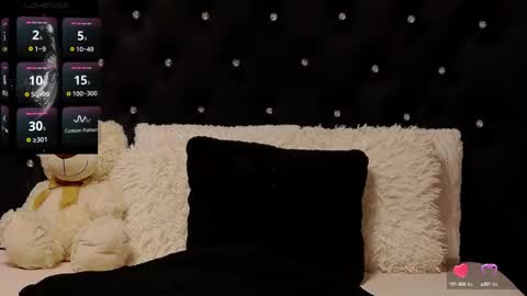 Olivia online show from February 2025 05:26:01 AM