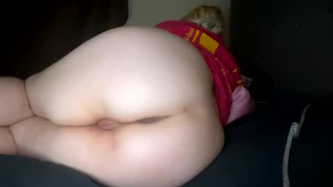 Snapshot of oliviaskies chatting on October 2025 04:57:02 AM Olivia baby online show from October 2025 04:57:02 AM