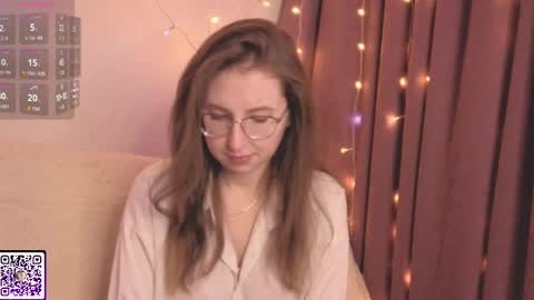 Kylie online show from April 2026 07:25:01 PM