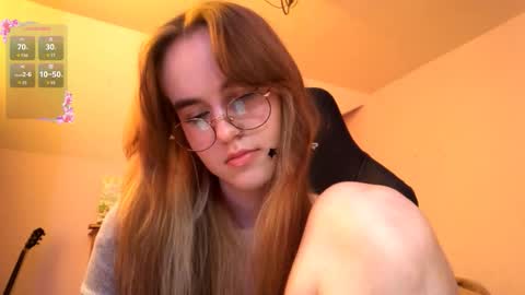  Mila  online show from October 2025 01:34:02 PM