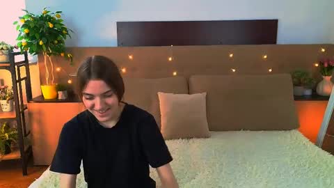 Olli and Stiw online show from May 2026 07:35:01 AM