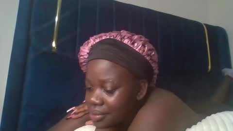 ollleina online show from March 2026 09:30:01 PM