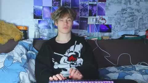 Tony online show from February 2025 08:24:01 PM