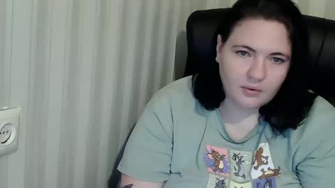 OlyaAndNetty online show from October 2025 03:01:01 PM