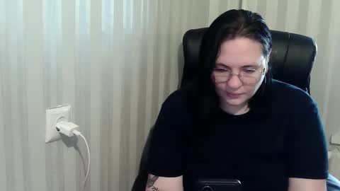 Snapshot of olyaandnetty chatting on October 2025 10:30:01 AM OlyaAndNetty online show from October 2025 10:30:01 AM