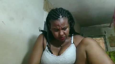 Snapshot of olyvienne90 chatting on December 2025 09:03:02 AM olyvienne90 online show from December 2025 09:03:02 AM