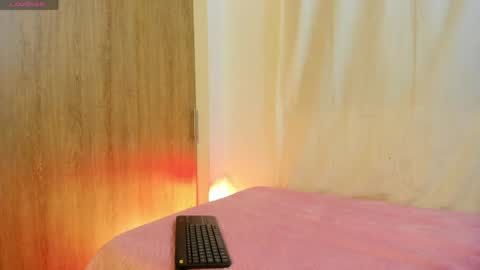 Violette online show from June 2026 05:53:02 AM