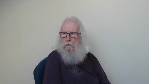 Snapshot of onanister chatting on April 2026 05:05:01 AM Somewhere over the rainbow online show from April 2026 05:05:01 AM