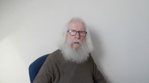 Snapshot of onanister chatting on April 2026 07:06:02 AM Somewhere over the rainbow online show from April 2026 07:06:02 AM