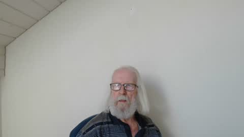 Snapshot of onanister chatting on July 2026 08:34:02 AM Somewhere over the rainbow online show from July 2026 08:34:02 AM