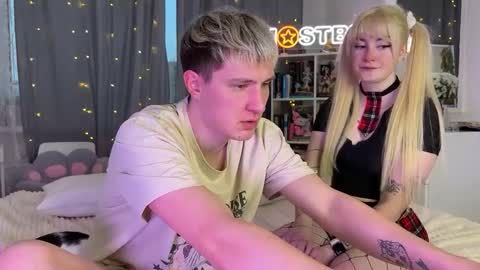 couple Lu sexy chick in middle and Jimmyblonde our friend Brianglasses online show from March 2025 02:10:02 PM