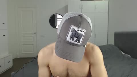 onebestlover online show from February 2025 08:42:02 AM