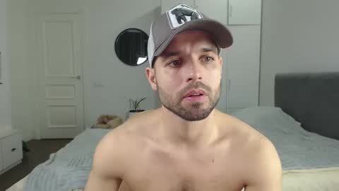 onebestlover online show from March 2025 07:15:02 PM