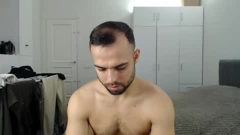 onebestlover online show from March 2026 09:24:02 AM