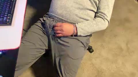 Snapshot of onelargecock0615 chatting on January 2025 03:50:01 PM Unpredictable online show from January 2025 03:50:01 PM