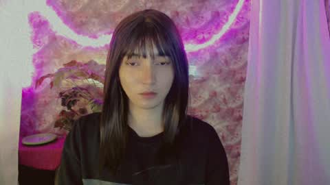 Snapshot of onelesslonelygirl69 chatting on June 2026 05:06:02 PM KLIER online show from June 2026 05:06:02 PM