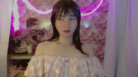 Snapshot of onelesslonelygirl69 chatting on July 2026 04:58:01 PM KLIER online show from July 2026 04:58:01 PM