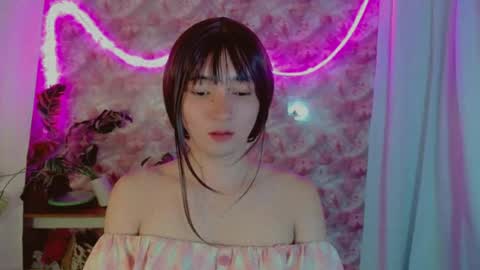 Snapshot of onelesslonelygirl69 chatting on July 2026 09:46:02 PM KLIER online show from July 2026 09:46:02 PM