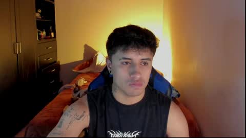 Snapshot of onemore_cum chatting on April 2026 03:33:02 AM YIN MIGUEL online show from April 2026 03:33:02 AM
