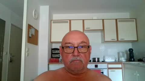 Snapshot of onemoretimebis chatting on July 2026 03:18:02 PM Onemoretimebis online show from July 2026 03:18:02 PM