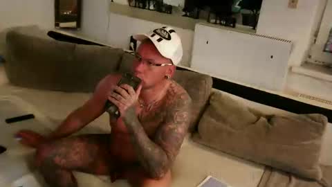 .....mICha..... online show from April 2026 09:03:02 AM