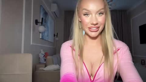 onesweet_baby online show from February 2025 02:16:01 PM