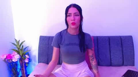 onlily online show from February 2026 07:42:02 PM