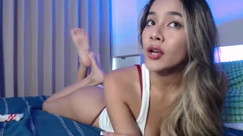Lily Peach  -   online show from April 2026 04:29:01 AM