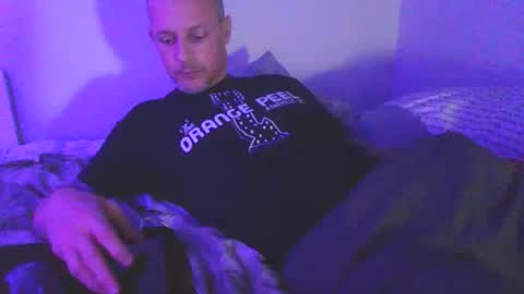 Snapshot of onlyreal1left chatting on May 2026 03:57:02 AM Richard Head online show from May 2026 03:57:02 AM