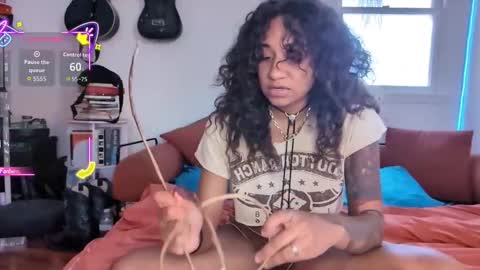 Snapshot of onlystrings chatting on November 2025 11:41:01 PM Duo online show from November 2025 11:41:01 PM