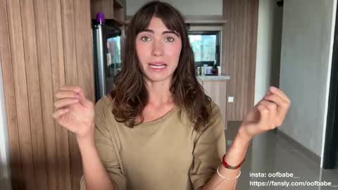 Snapshot of oofbabe__ chatting on November 2025 12:13:01 AM Helen online show from November 2025 12:13:01 AM