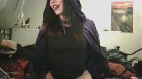 opalsessence_ online show from October 2025 03:51:02 AM