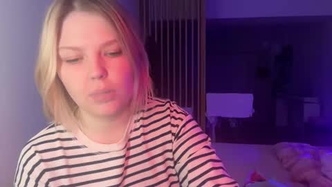 Ophelia online show from December 2025 04:36:01 PM