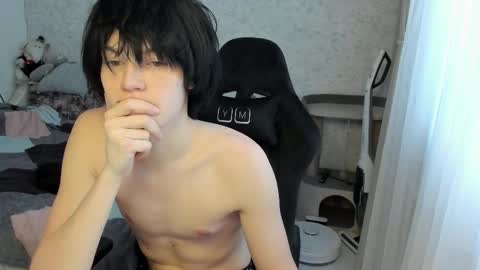 Snapshot of opiunarium chatting on February 2026 01:39:01 PM Bella and John online show from February 2026 01:39:01 PM