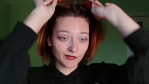 Snapshot of orange___melani chatting on November 2025 10:25:01 AM Melani online show from November 2025 10:25:01 AM