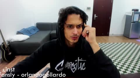 Fansly and Instagram -  online show from January 2025 02:00:02 PM