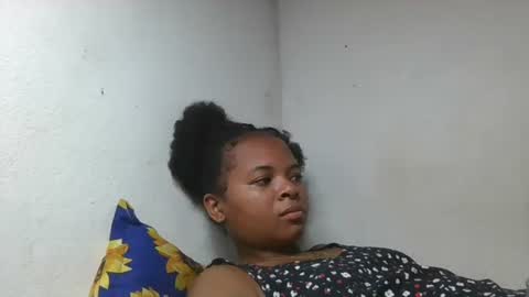 Snapshot of ornellahhh chatting on October 2025 06:37:02 AM ornellahhh online show from October 2025 06:37:02 AM