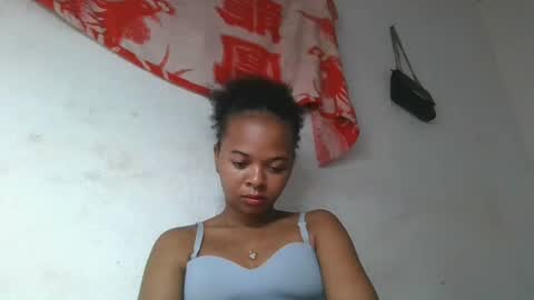 Snapshot of ornellahhh chatting on November 2025 01:13:01 PM ornellahhh online show from November 2025 01:13:01 PM