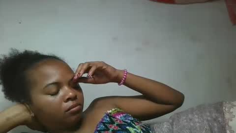 Snapshot of ornellahhh chatting on November 2025 01:19:01 AM ornellahhh online show from November 2025 01:19:01 AM