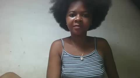 Snapshot of ornellahhh chatting on November 2025 04:01:01 AM ornellahhh online show from November 2025 04:01:01 AM