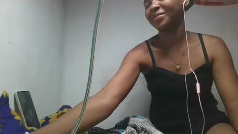 Snapshot of ornellahhh chatting on November 2025 10:36:02 AM ornellahhh online show from November 2025 10:36:02 AM