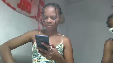 Snapshot of ornellahhh chatting on November 2025 10:04:02 AM ornellahhh online show from November 2025 10:04:02 AM